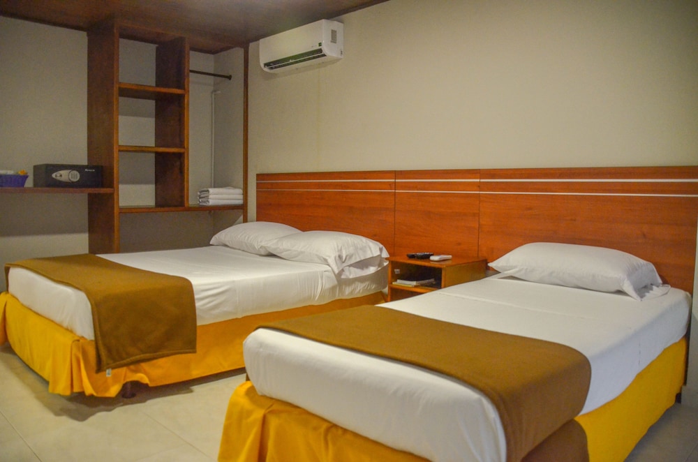 Hotel Portobelo Boulevard 18/61