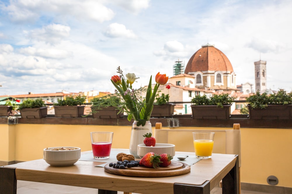 Relais Luce Florence 40/52