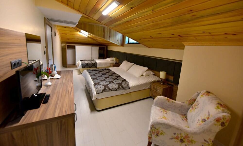 Dora Hotel 17/48
