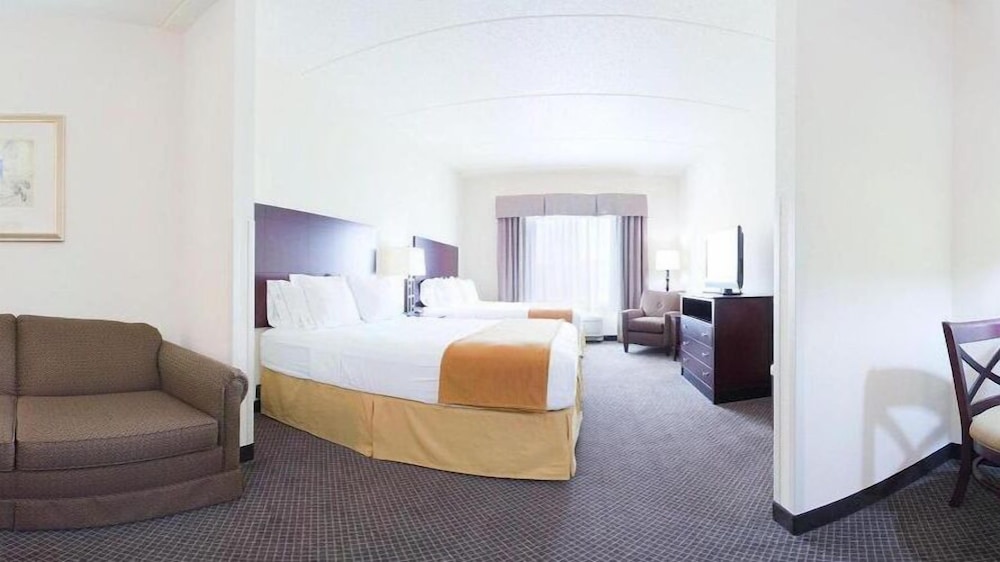 Holiday Inn Express Hotel And Suites Chicago Arpt Area West Ohare 16/46