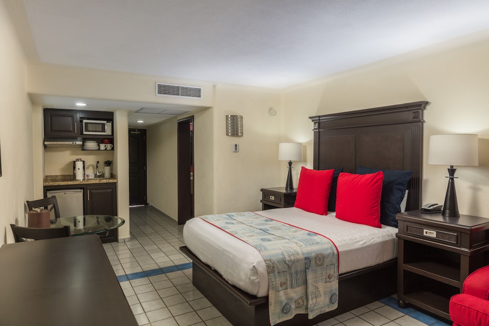 Marina Fiesta Resort and Spa 9/62