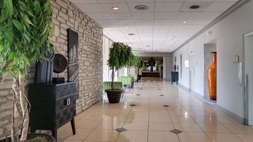 Holiday Inn Manhattan At The Campus 11/44