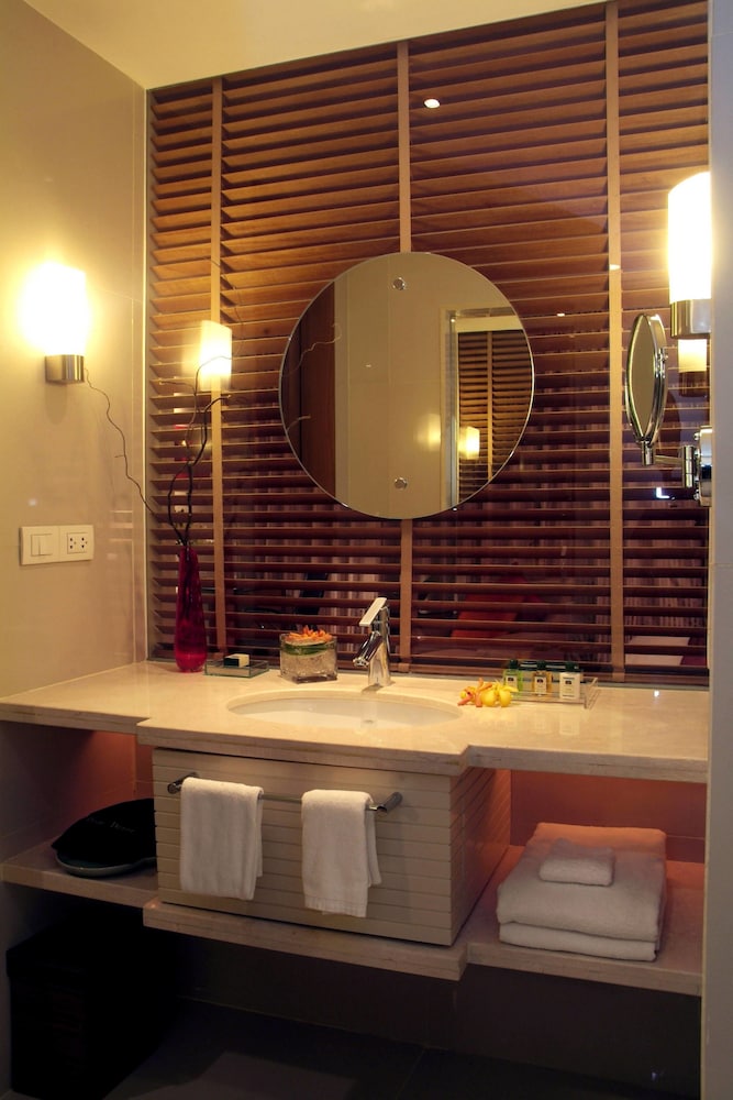 Courtyard By Marriott Hyderabad 40/53
