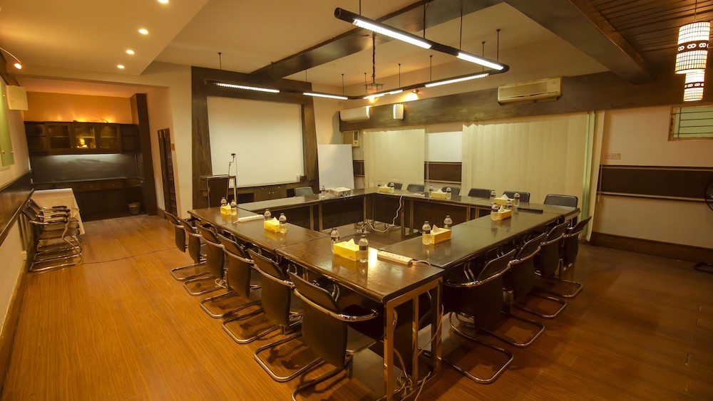 Rafflesia Serviced Apartments 23/29
