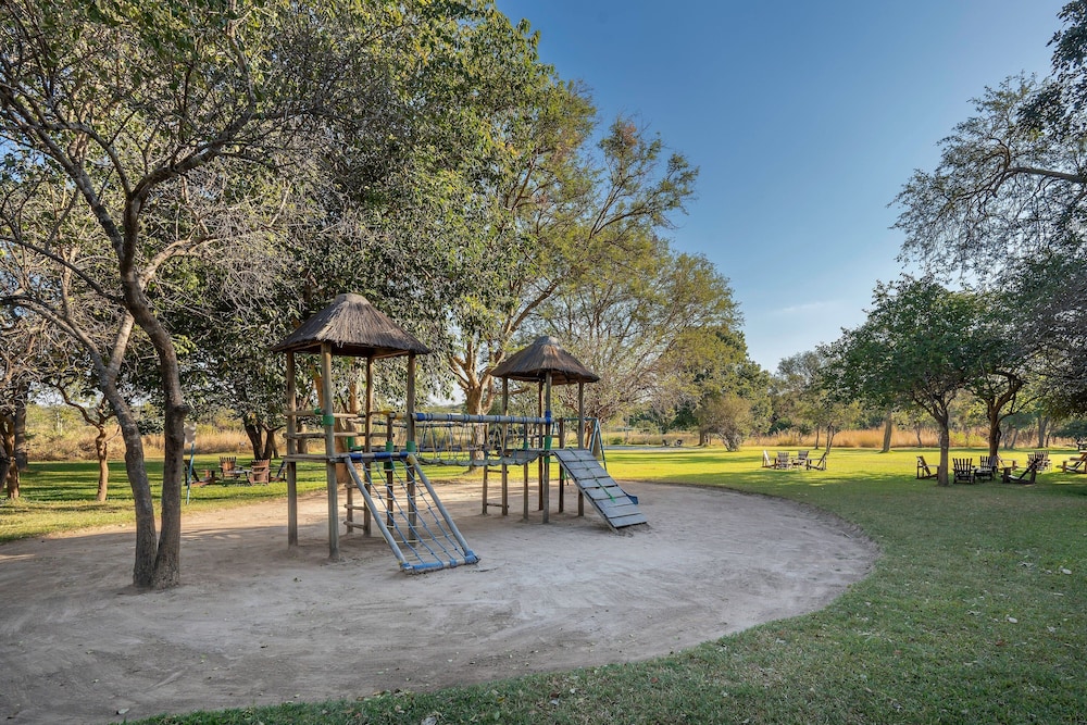 Protea Hotel by Marriott Lusaka Safari Lodge 20/50