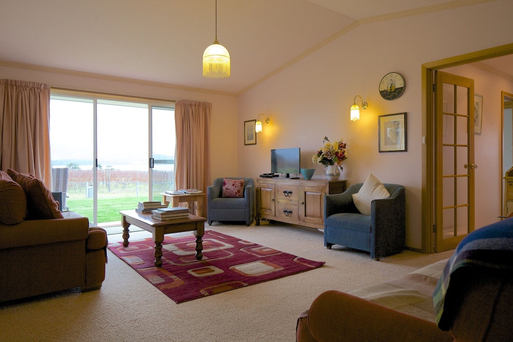 RIVERSDALE ESTATE COTTAGES 19/39