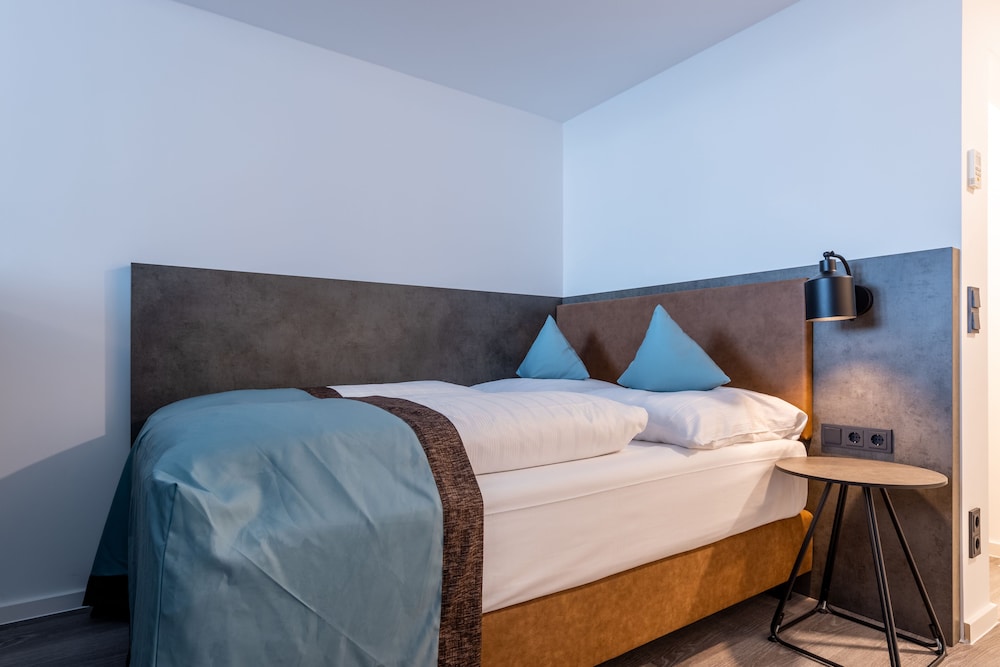 Trip Inn Living and Suites 21/42
