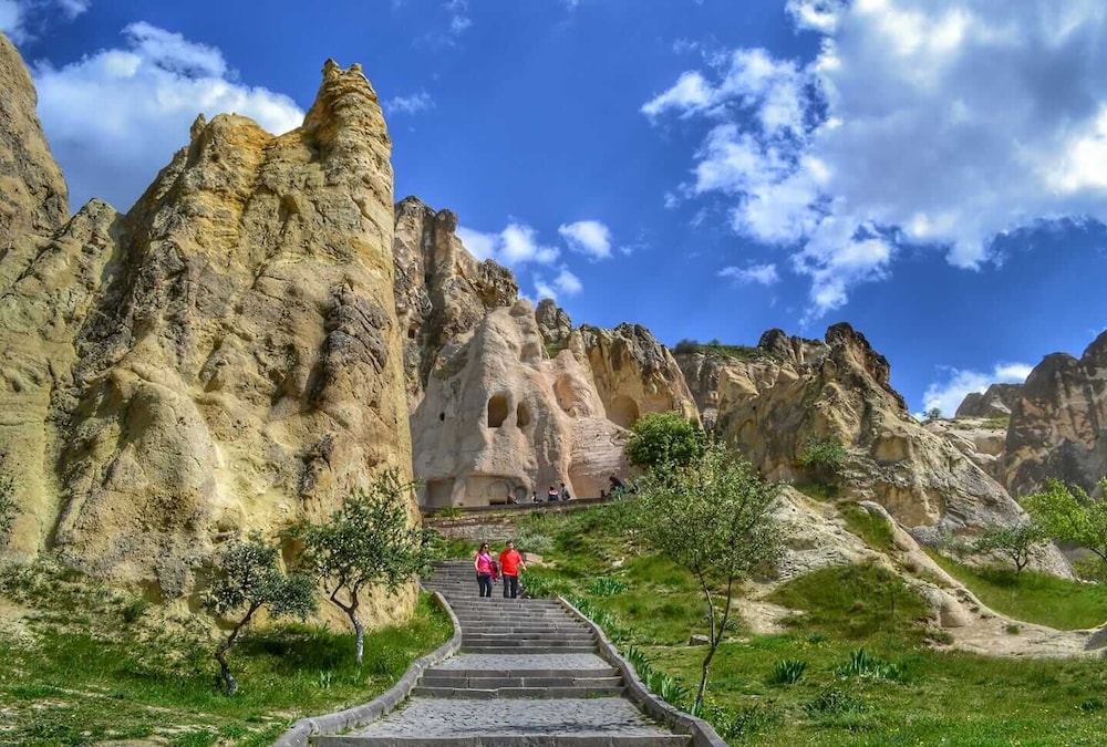 Alice in Cappadocia 38/46