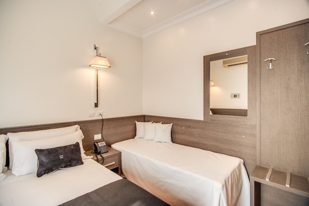 Hotel Mirti 6/22