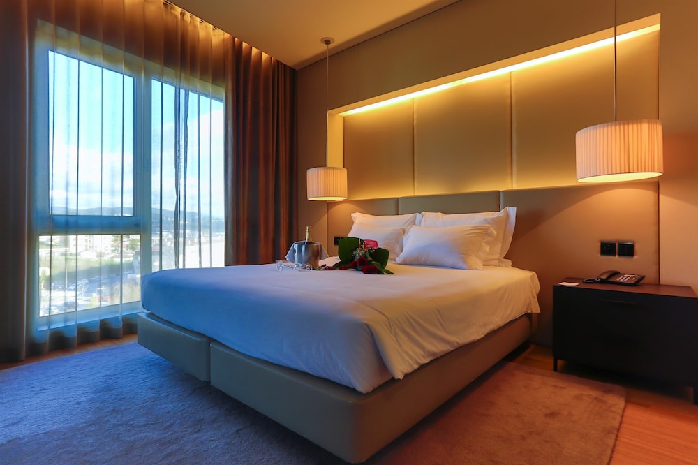 Golden Tulip Sao Joao da Madeira Hotel 5/33