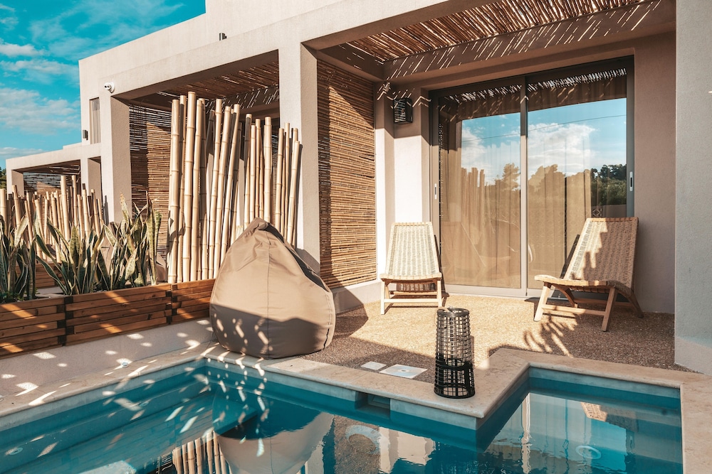 Amoessa Boutique Hotel 28/56