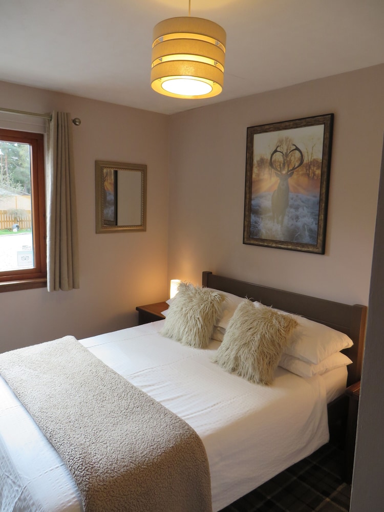 Eriskay B&B and Glamping 24/69