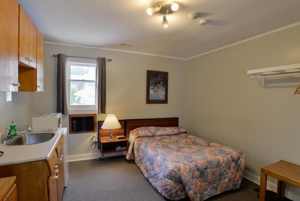 Oakwood Motel 17/56