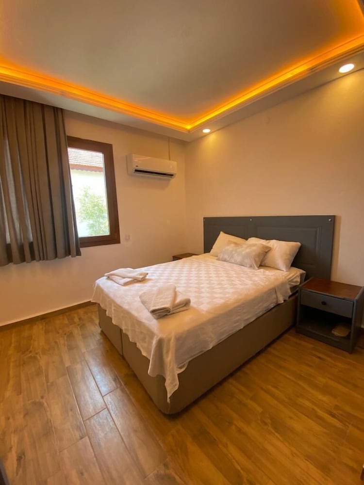 1 BEDROOM, FAMILY, APARTMENT
