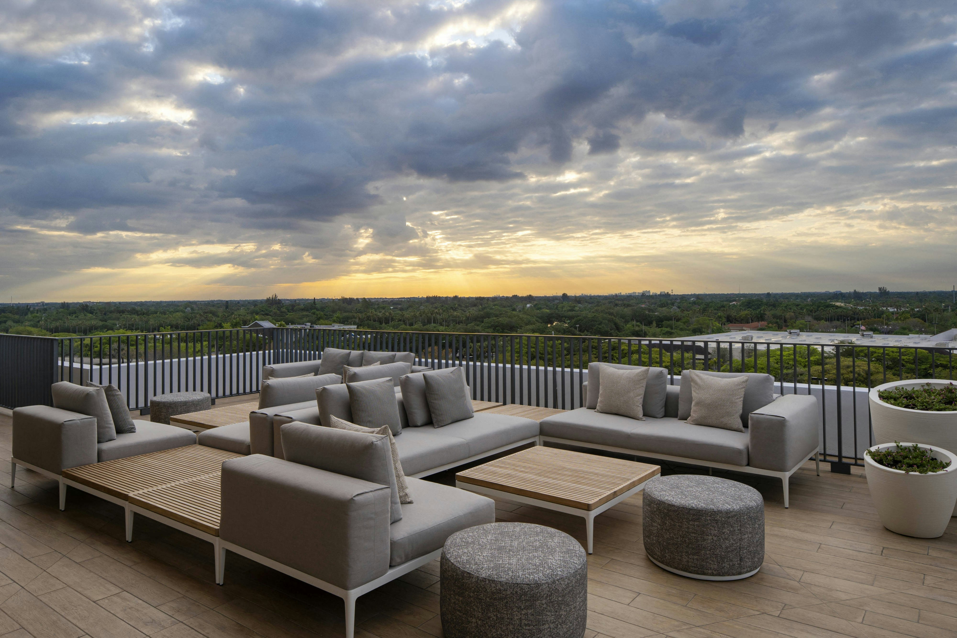 AC Hotel by Marriott Fort Lauderdale Sawgrass Mills/Sunrise 28/54