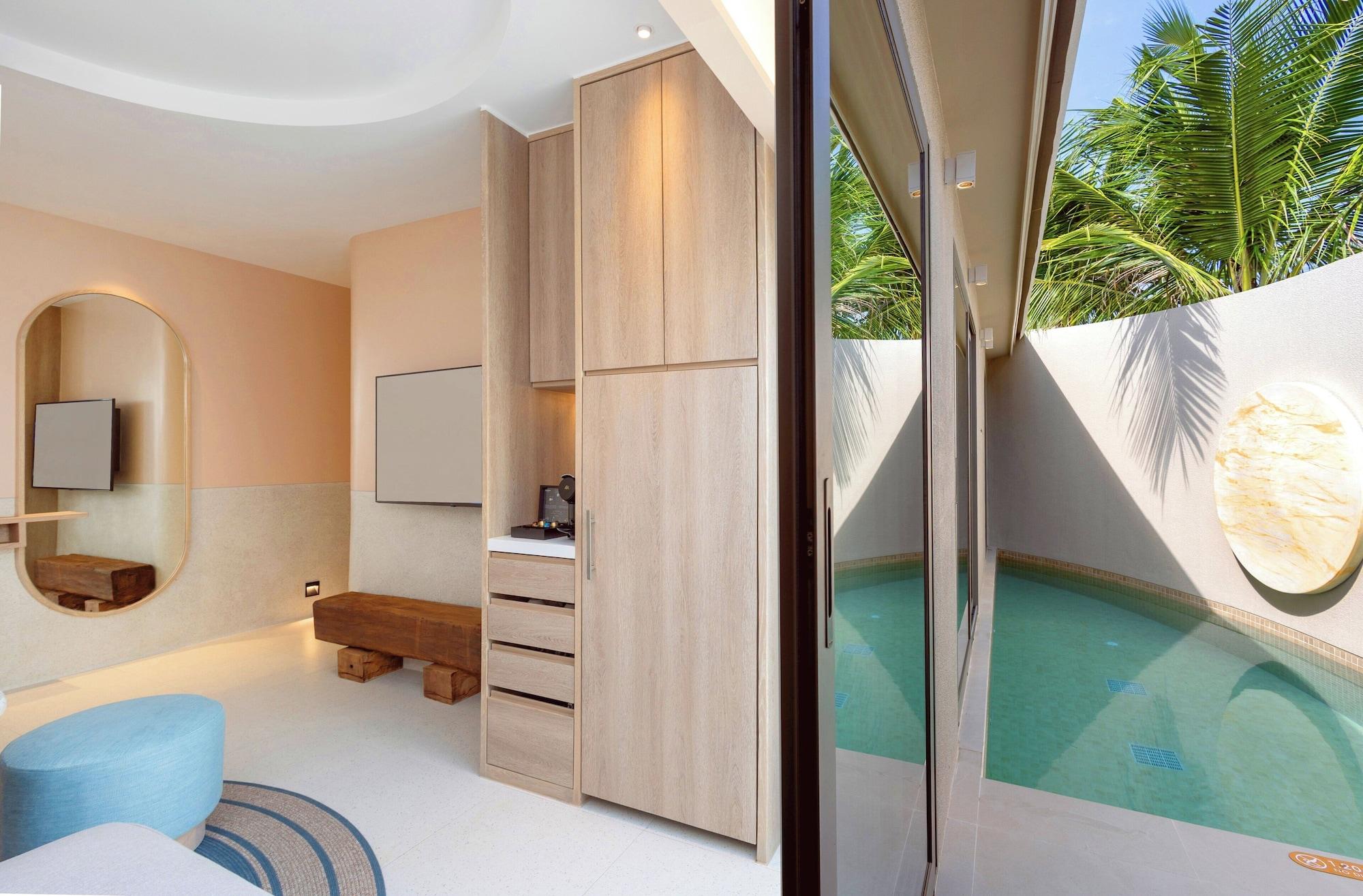 Centara Karon Villas Phuket 22/54