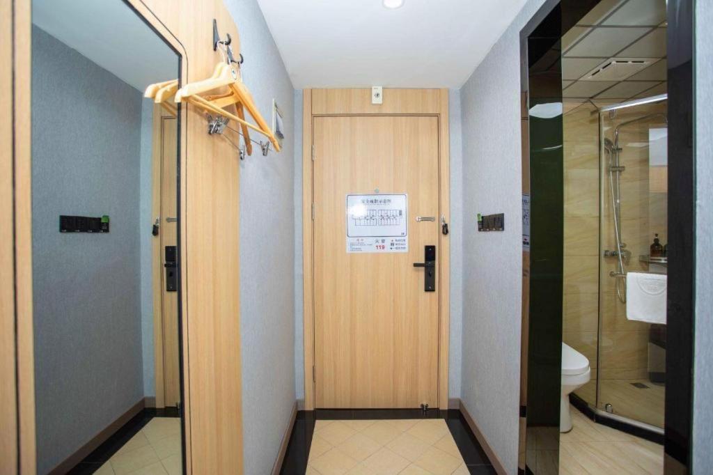 GreenTree Inn Shanghai Luojing Express Hotel 49/49