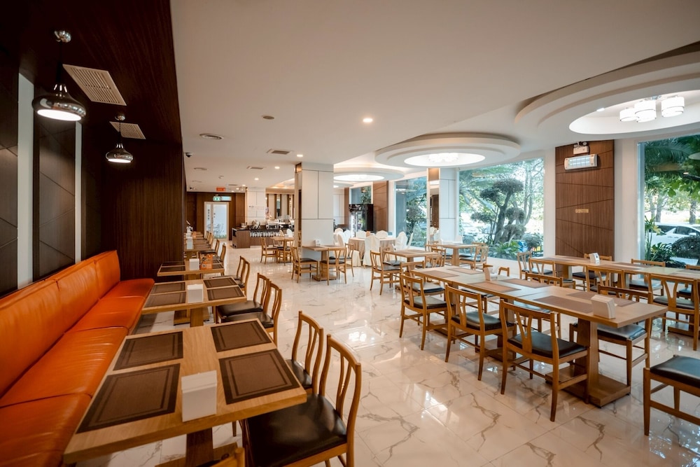 Avada Hotel 47/65