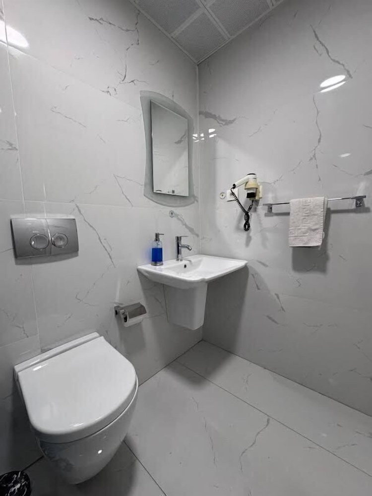 Oguzhan Hotel 46/50