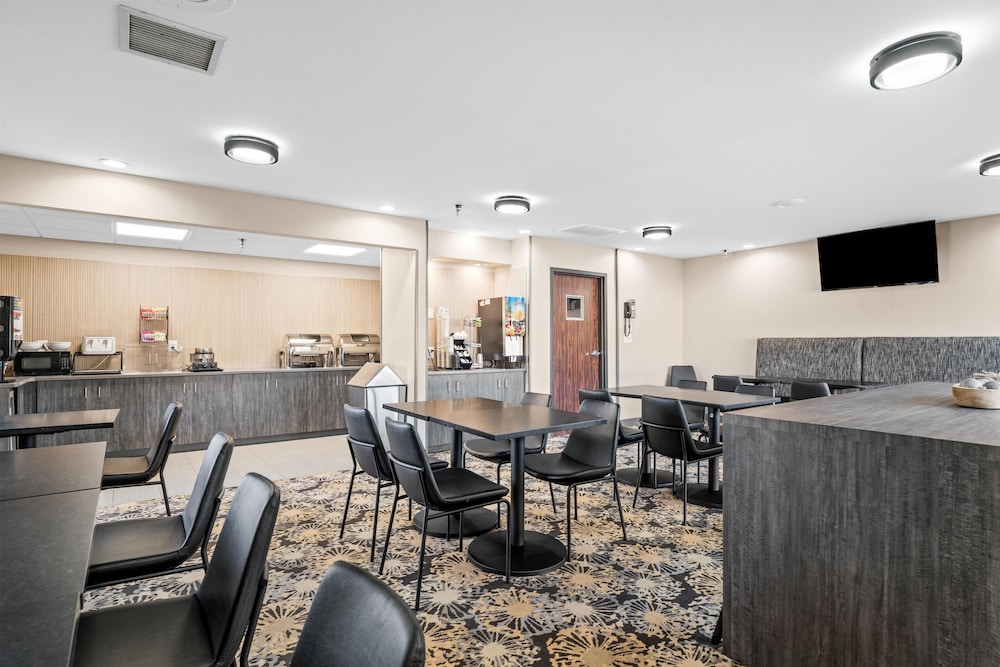 Best Western Courtview Hotel 52/68
