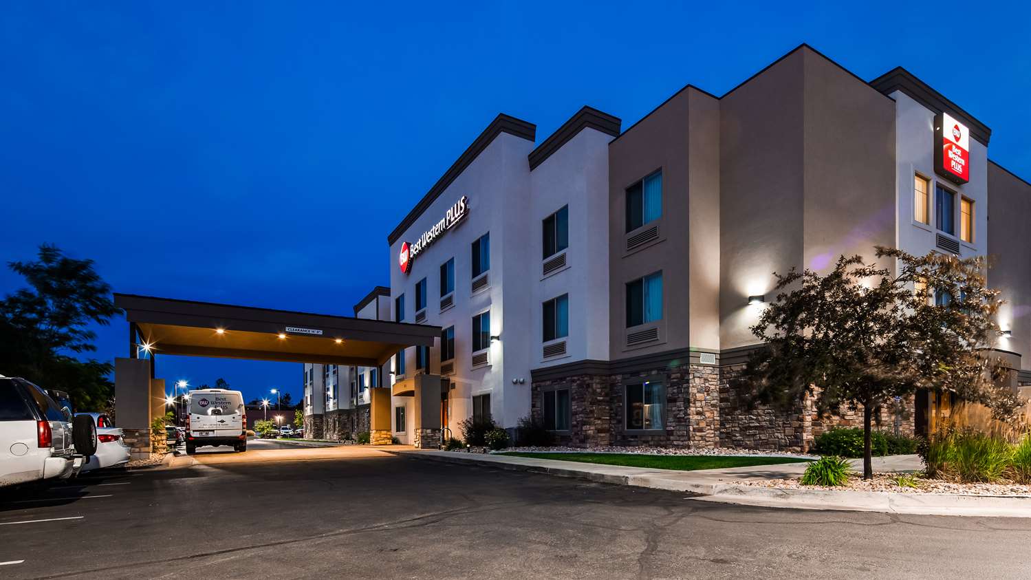 Best Western Plus Airport Inn Suites Salt Lake City 23/24