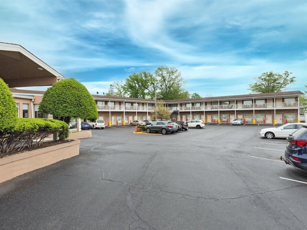 Edison Motor Lodge 12/21