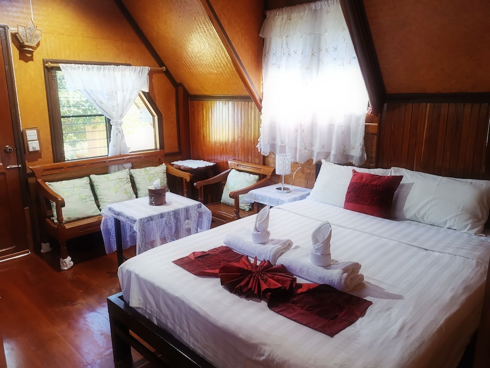 Banphu Montalang Resort 7/27