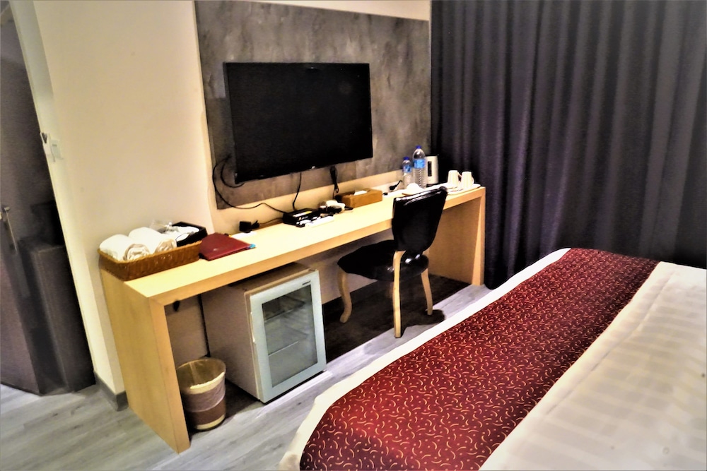 Dahshin Hotel 55/67