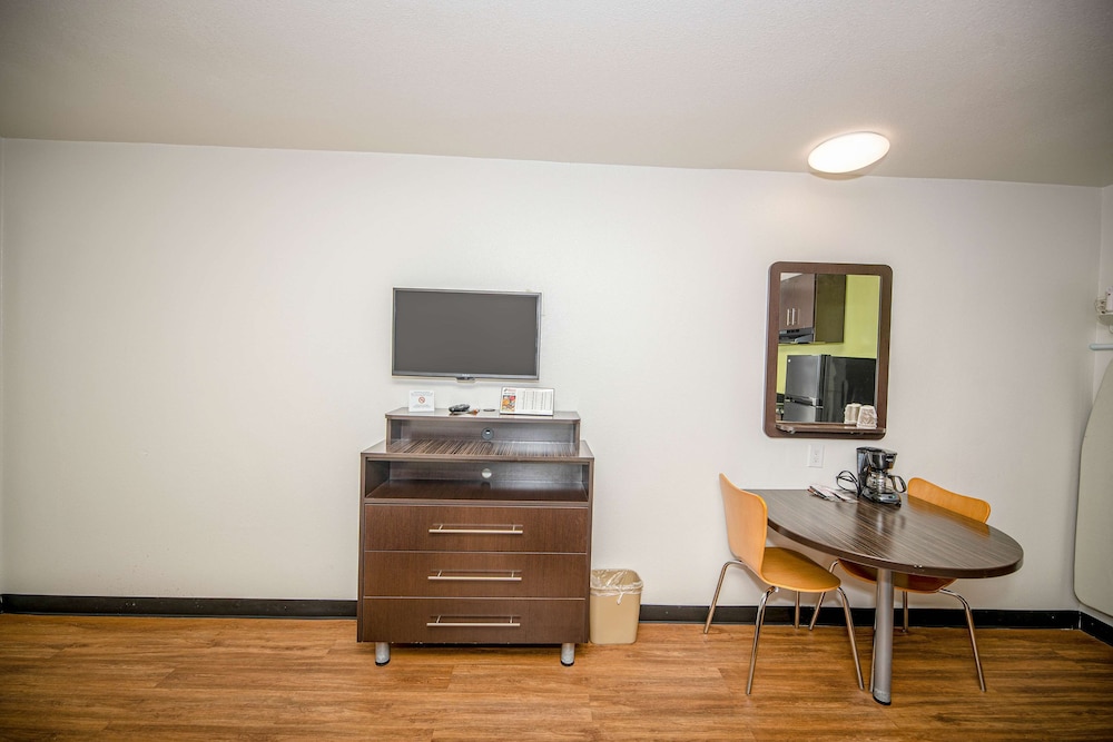 Studio6 Tyler, TX 35/47