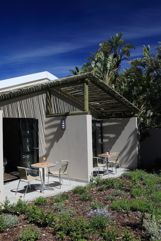 Scallop Guest Lodge 25/33