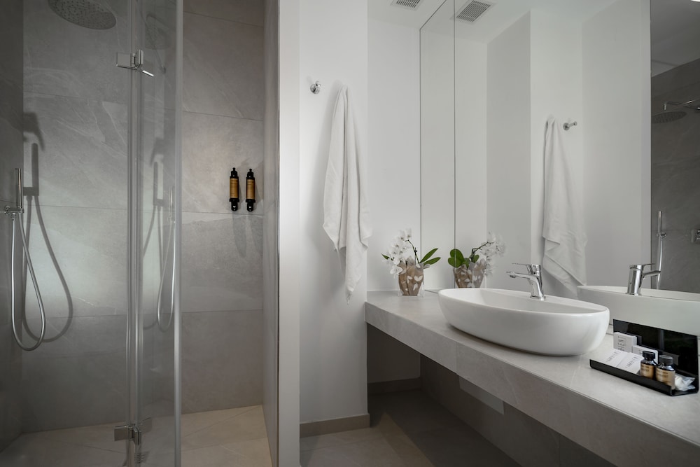 The Regent Boutique Hotel & Spa 65/67