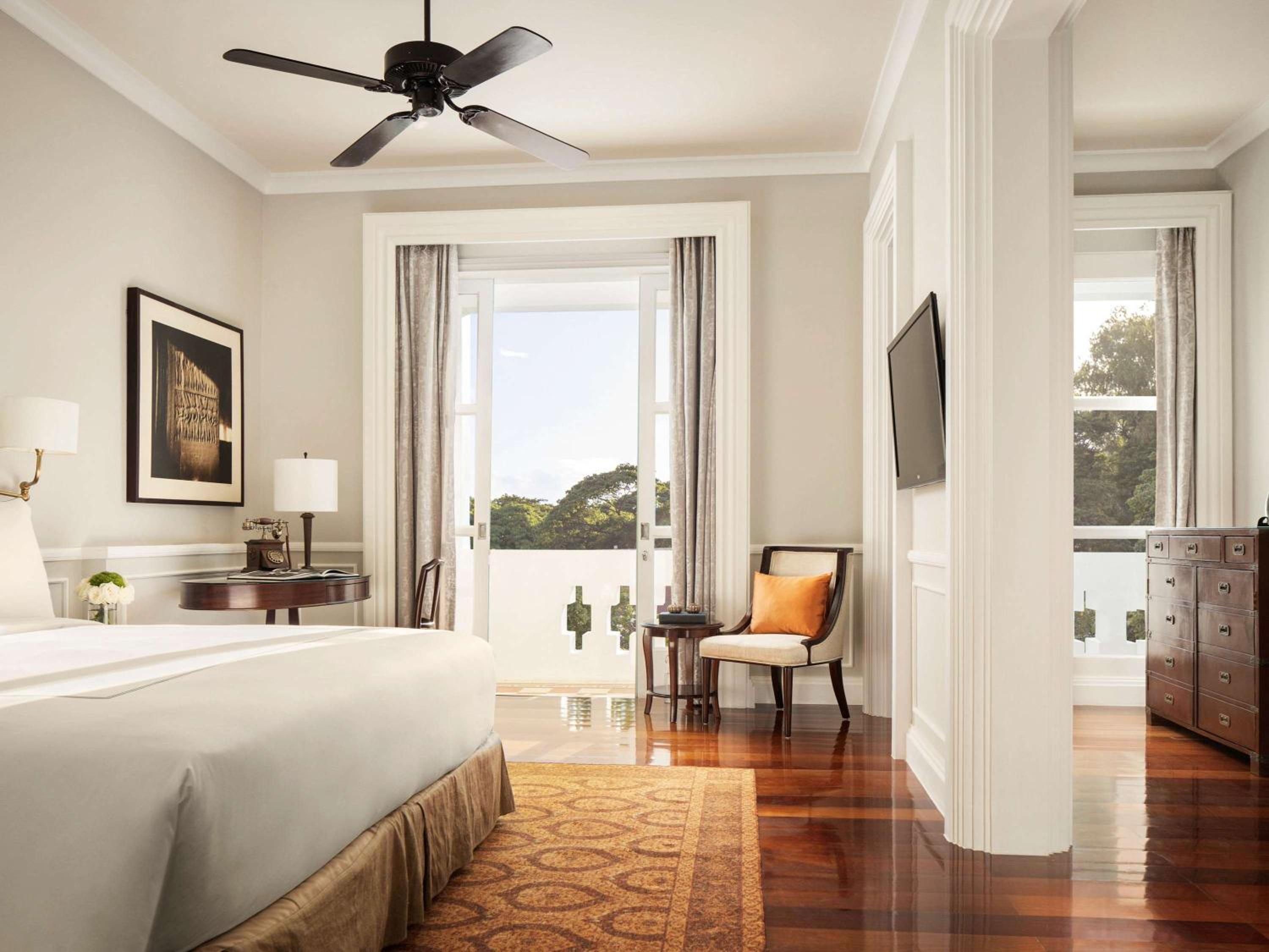 Colonial, Suite, Twin Beds, Garden View