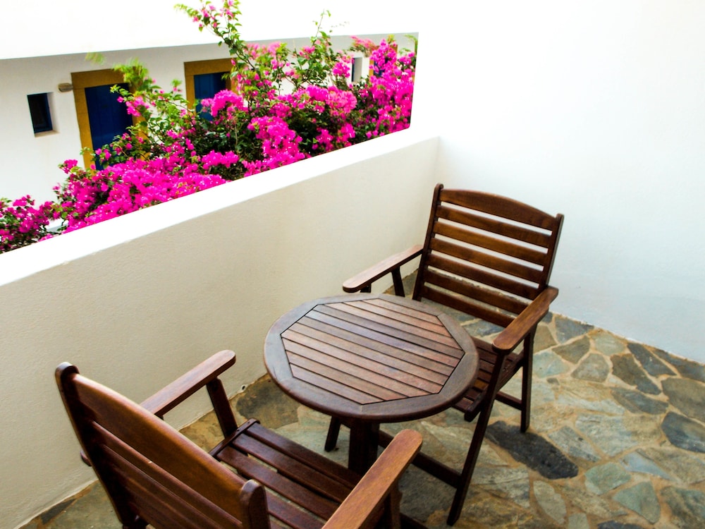 PATMOS PARADISE 14/36