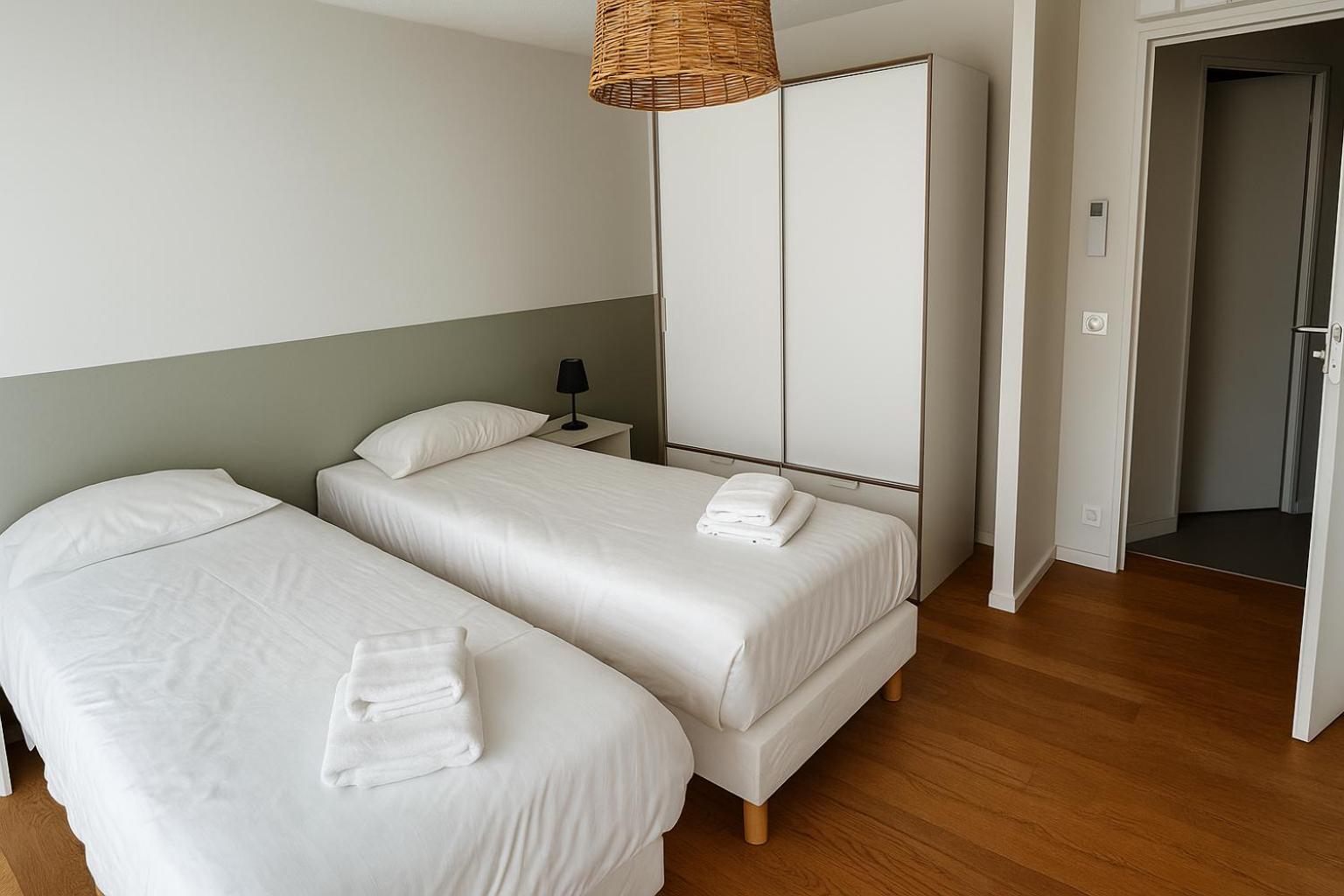 Hotel Lacotel 12/59
