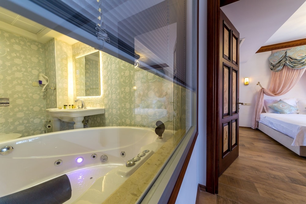Elif Hanim Hotel & Spa 44/50