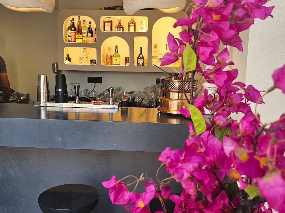 Cabana White Boutique Hotel & Suites 13/80