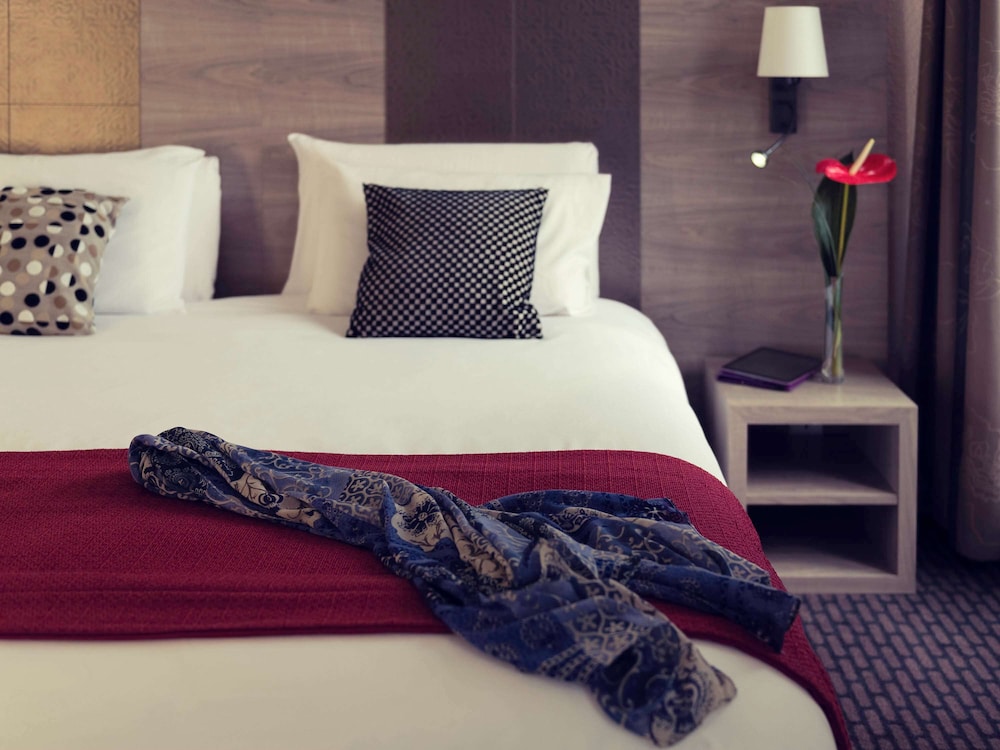 Mercure Annecy Centre 28/69