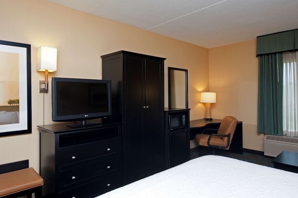 Hampton Inn Bloomington 13/62