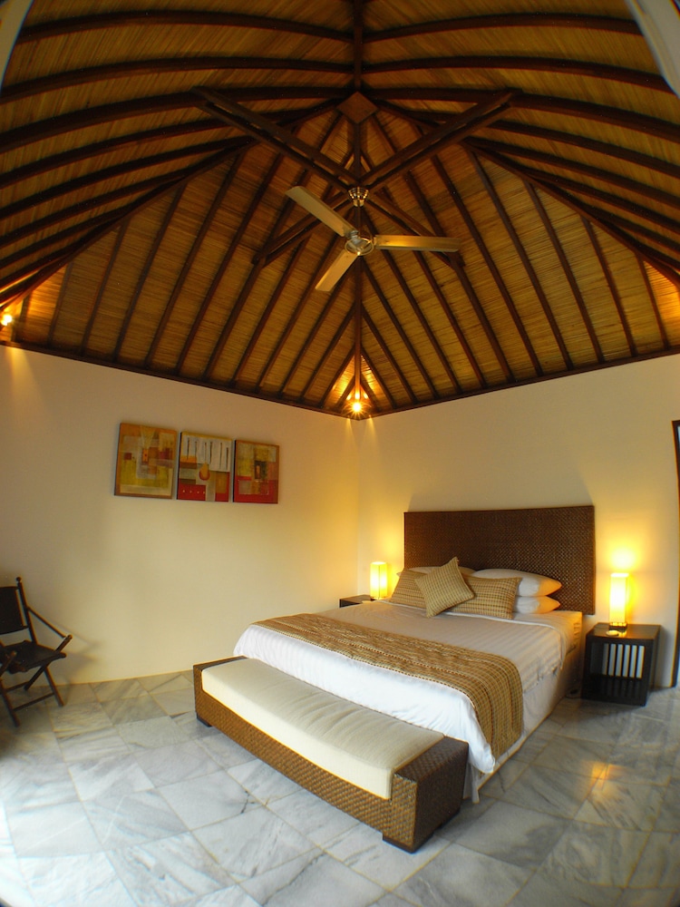 Gili Villas 23/58
