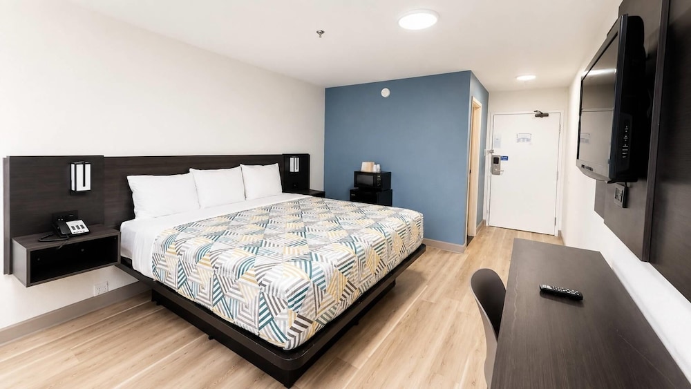Room, King Bed, Accessible