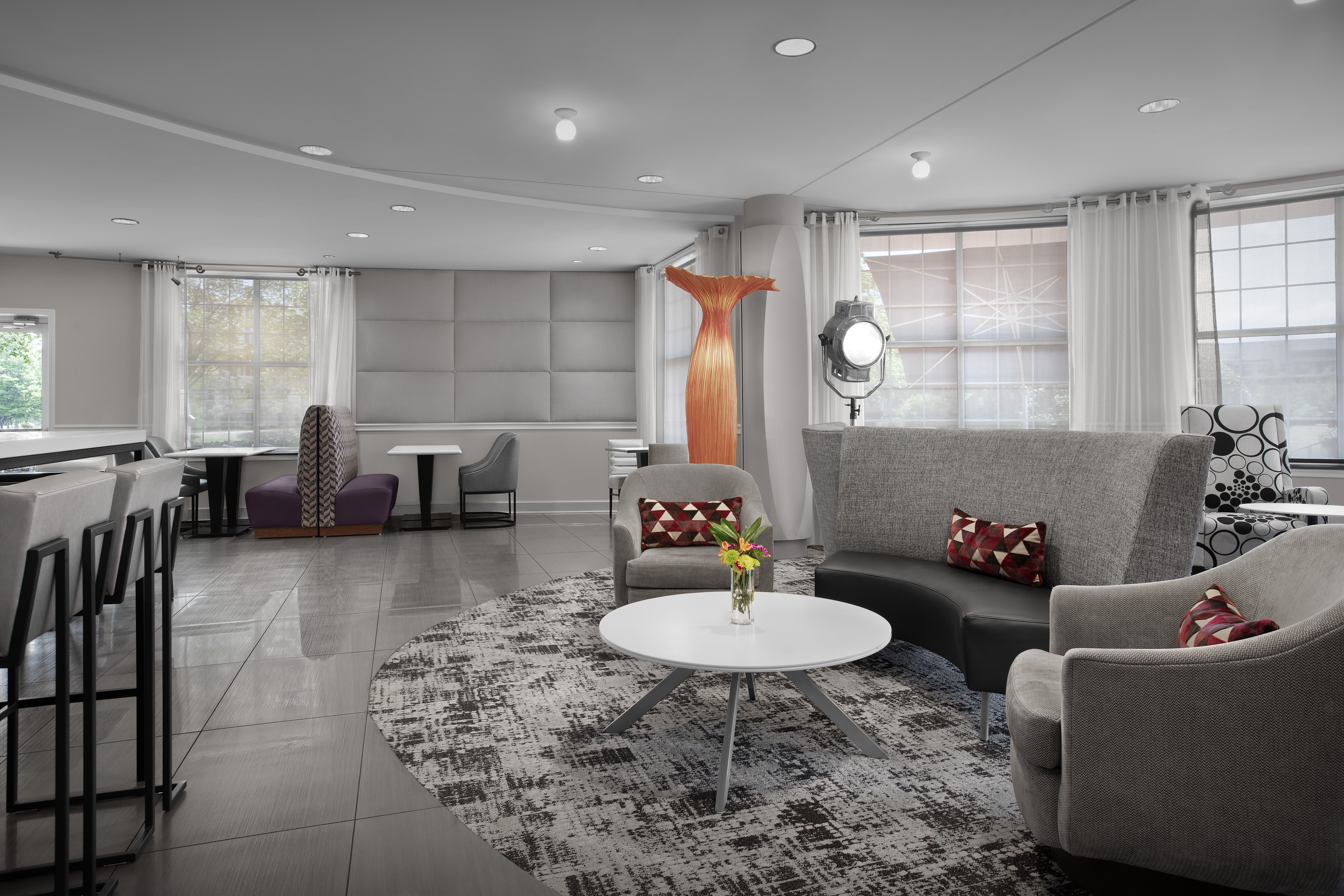 Hotel Indigo Jacksonville Deerwood Park 44/77