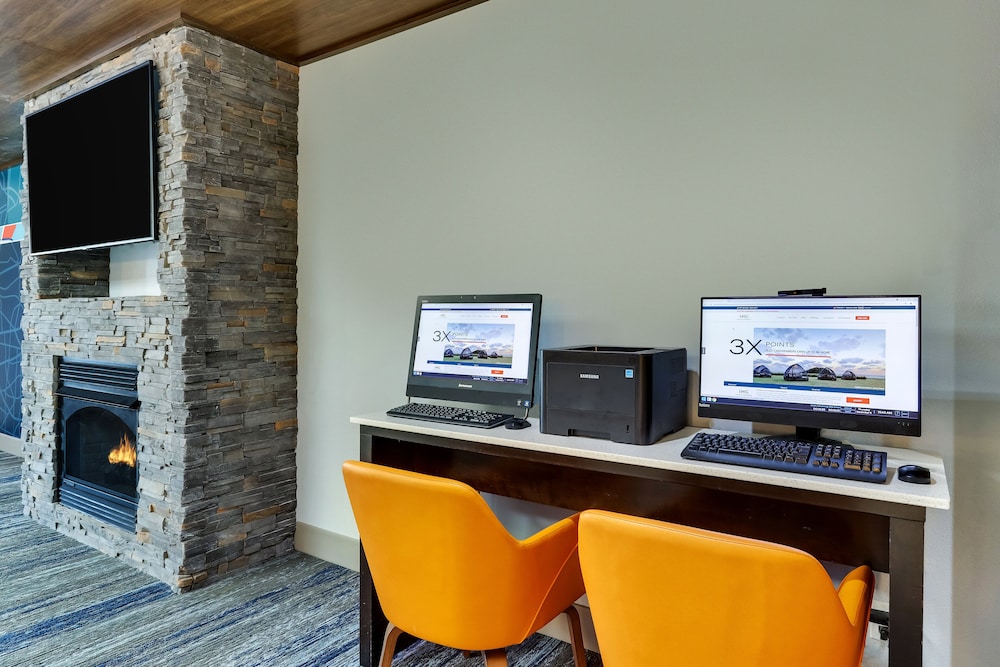 Holiday Inn Express Suites Ardmore An Ihg Hotel 47/55