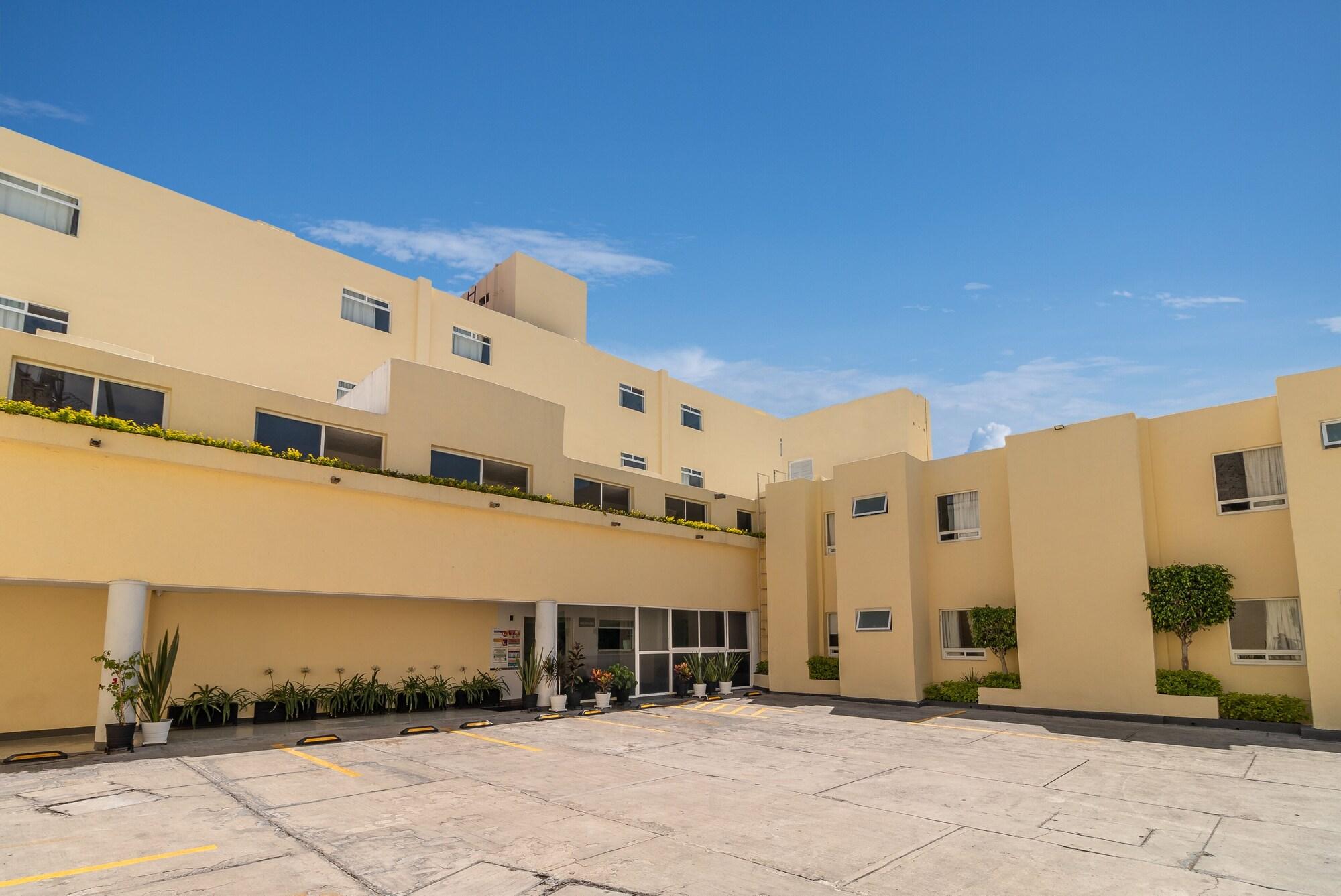 Hotel Emperador 8/55