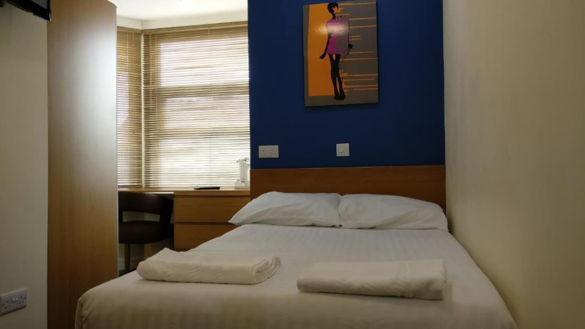 SUPERIOR, DOUBLE BED