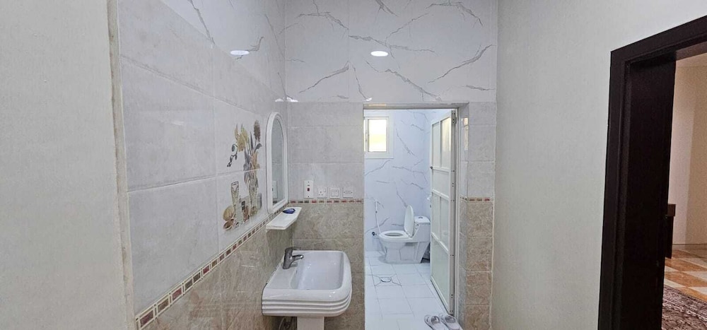 شقة بسرير مزدوج وسريرين منفصلين بغرفتي نوم، العييري للوحدات السكنية 3(Al Eairy Furnished Apartments - Al Bahah 3) 9/9