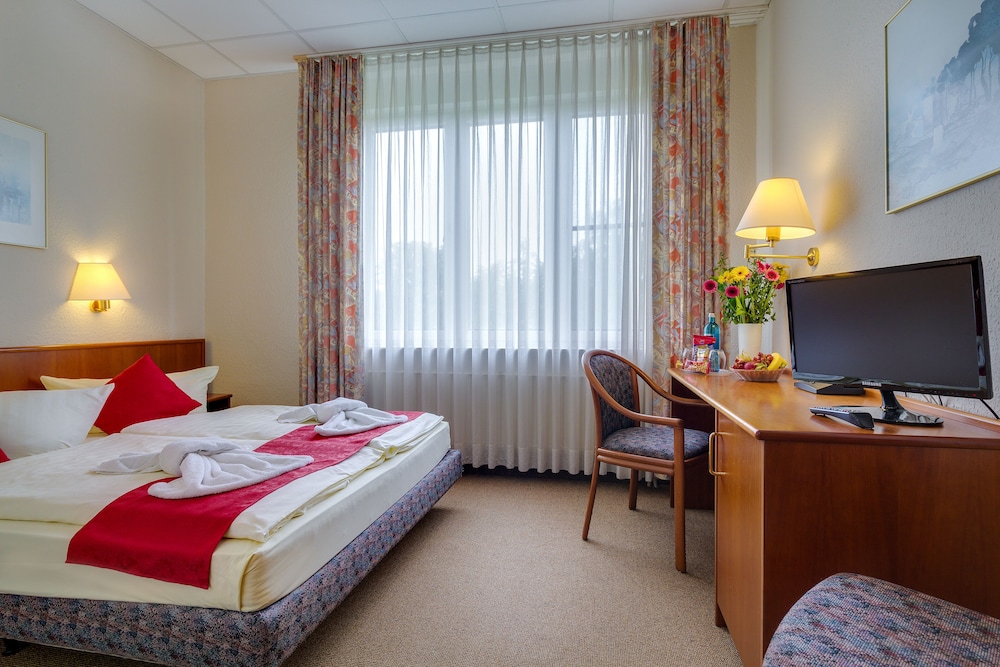 Seehotel Brandenburg An Der Havel 10/70