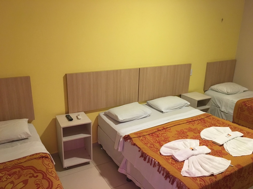 Latitude, Apartment, 1 Double and 1 Single Bed