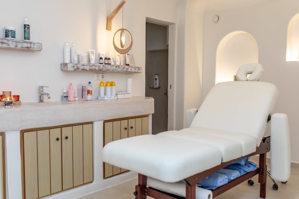 Cycladic Islands Hotel 39/47