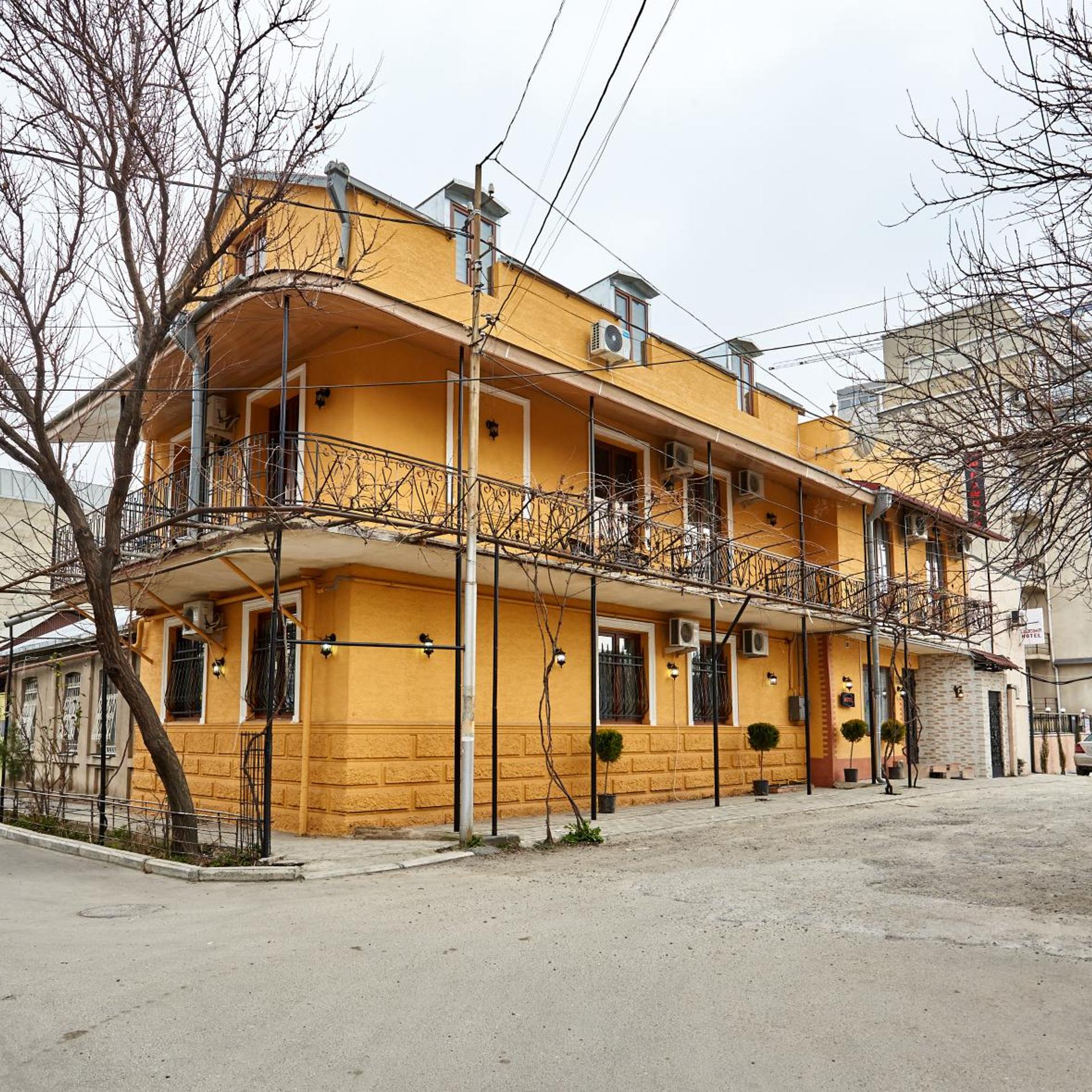 Diadema Hotel 4/70