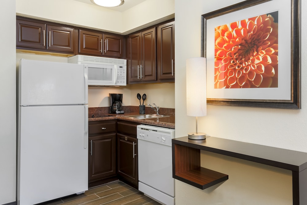 Staybridge Suites Philadelphia-Mt. Laurel 41/50